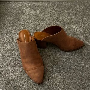 Report open heel mules- barely worn!